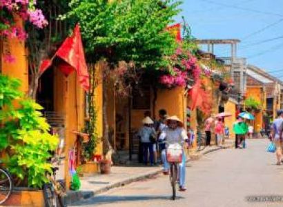 Vietnam - Hanoi - Halong Bay - Danang - Ho Chi Minh Tour