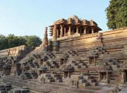 Heritage Bhuj and Dholavira Tour with Rann Utsav Ahmedabad