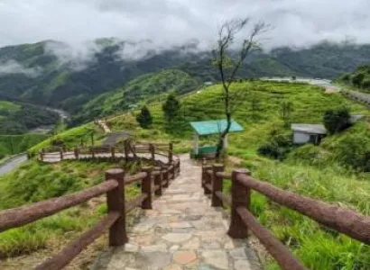 5 Days / 4 Nights | Explore the Land of Clouds Meghalaya Premium Tour Package