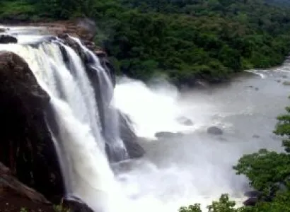 Athirapally - Thrissur - Kochi 4 Nights 5 Days