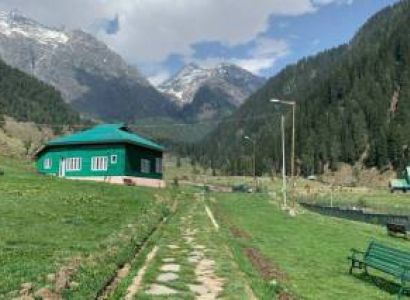 Delhi - Srinagar - Pahalgam - Gulmarg - Sonmarg Tour