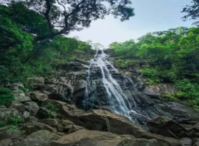 3 Days 2 Nights Delhi to Pachmarhi