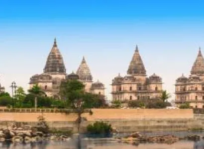 Mandu - Maheshwar - Indore Tour