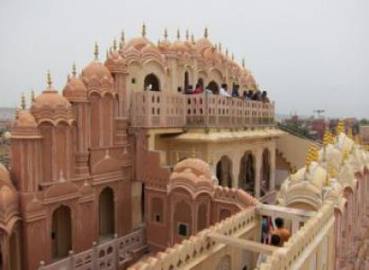 2 Day Jaipur - Jaigarh Fort And Hawa Mahal Tour