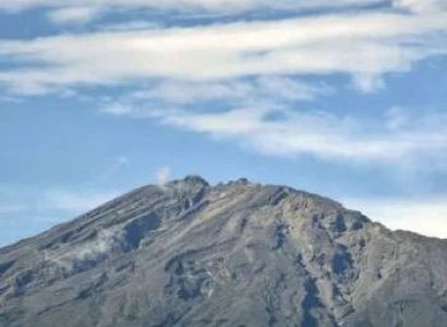 5-Days Mount Meru Trek Through Arusha National Park Tour
