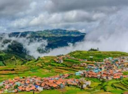 Luxury 2N/3D Theni – Valparai – Athirappilly Sedan