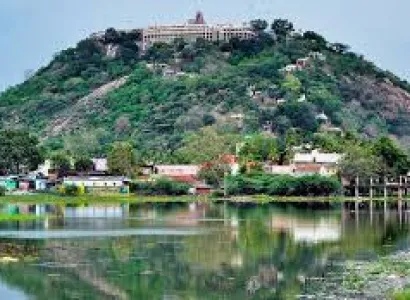 Madurai - Palani 2N3D with 7 Seater