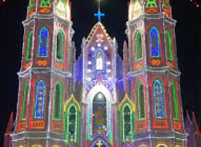 Luxury 1 Night / 2 Days Itinerary: Madurai – Velankanni Innova Crysta