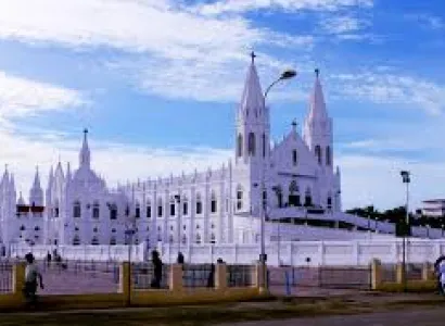 Luxury 1 Night / 2 Days Itinerary: Madurai – VelankanniLuxury Travel Provider: Mahindra Thar Roxx Image