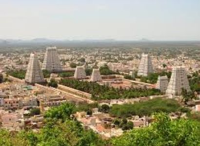 Madurai to Thiruvannamalai Temple Tour – 1 Night 2 Days by Luxury 40-Seater Coach (2+2 Layout)