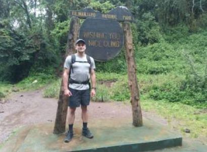 7 Days Climb Mount Kilimnajaro - Machame Route - 62km Tour