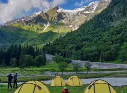 Kashmir - Sinthan Top Trip 6 Nights - 7 Days