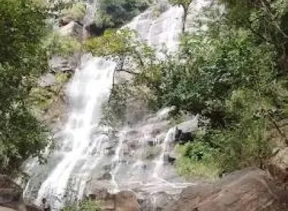 Madurai - Tiruchirapalli - Tanjore - Kumbakonam - Thirunallar - Pondicherry - Chennai 5N 6D