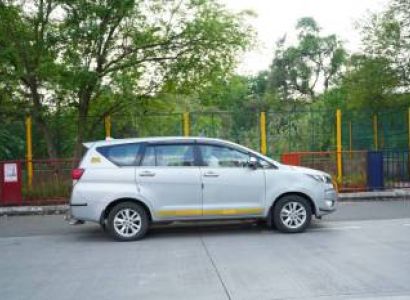 Mumbai to Shirdi Taxi services Image