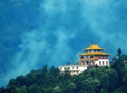 North East Wonders Of Gangtok - Peiling - Darjeeling Tour