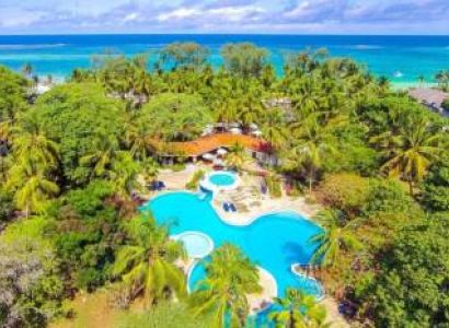 Safari & Indian Ocean: A 7-Day Diani Beach Combo with Wylda Safaris