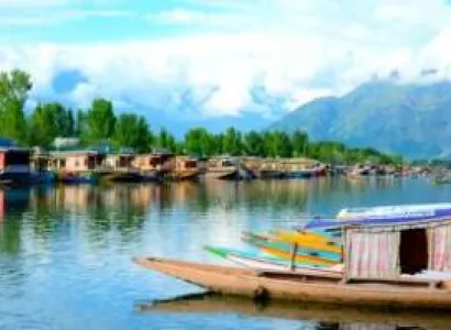 Gateway To Kashmir 6N - 7D 3 Star Package