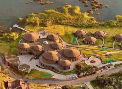 Wenchi Crater Lake Escape – Hiking, Horse Riding & Boat Ride Tour