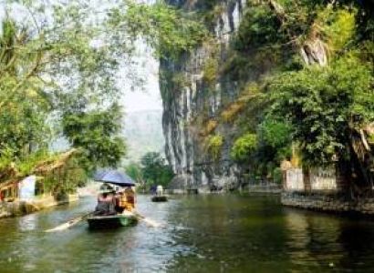 Ha Long & Hanoi & Lao Cai 6 Days Budget Tour Package