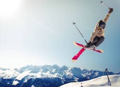 Gulmarg Ski Snowboarding Package