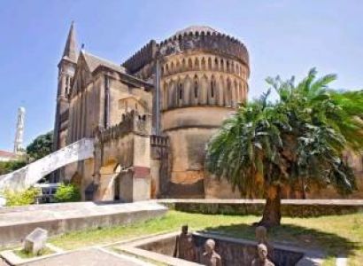Half Day in Discovering Stone Town History & Prison Island in Zanzibar Experience