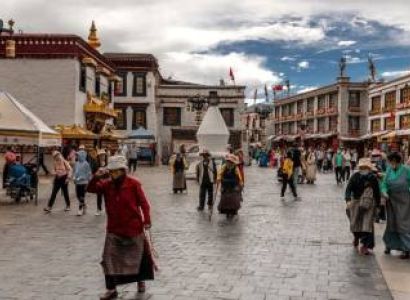 15 Days Budget Tour Gyantse & Shigatse & Lhasa & Mount Kailash