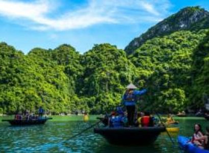 15 Days Kerala Luxury Tour - Siem Reap & Phnom Penh & Ho Chi Minh City & Hue & Hoi An & Ha Long & Hanoi & Mekong Delta