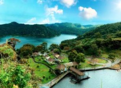 Kochi & Thekkady & Alleppey & Munnar 7 Days Standard Tour Package