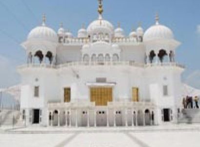 Yatra Sri 5 Takhat Sahib Sikh Pilgrimage Package