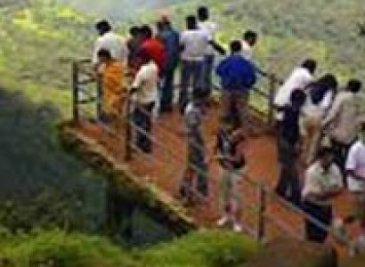2 Night 3 Days Monsoon Mahabaleshwar Tour