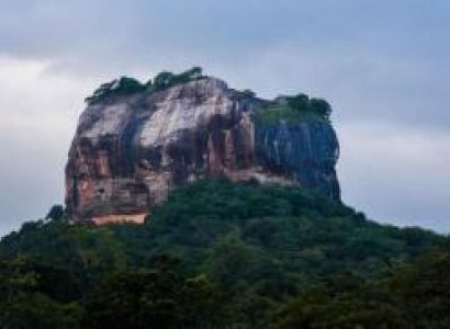 Negombo – Anuradhapura – Sigiriya – Dambulla – Negombo Package