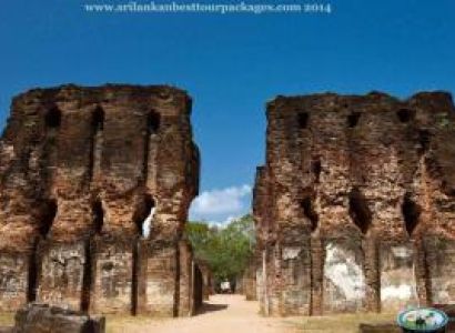 Negombo – Anuradhapura – Sigiriya – Polonnaruwa – Kandy – Pinnawala – Nuwara Eliya Tour