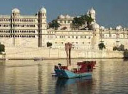 Udaipur Fort and Places Tour