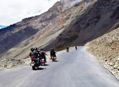 Manali to Srinagar Safari Tour