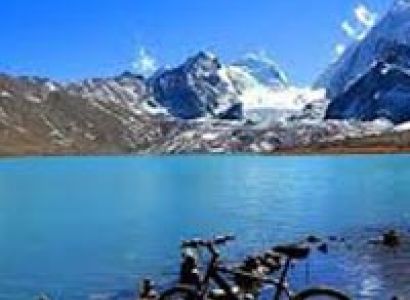 North East Delight with Pelling Tour