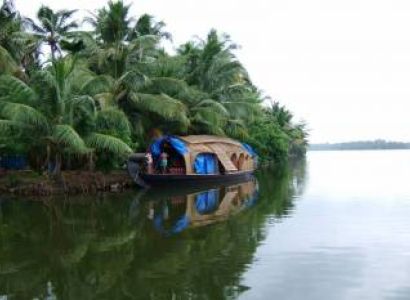 Munnar, Thekkady, Alleppy, Kottayam, Kovalam, Kochi Tour