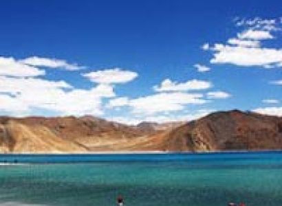 Valleys of Ladakh with Pangong Stay