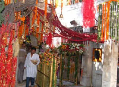 Mata Chintpurni Devi Darshan - Chhinnamastika Shakti Peeth