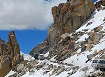 Khardungla Pass Tour