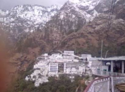 Jammu Local with Mata Vaishnodevi & Patnitop – 3 Night 4 Days