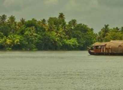 Cochin- Thekkady- Kumarakom Tour