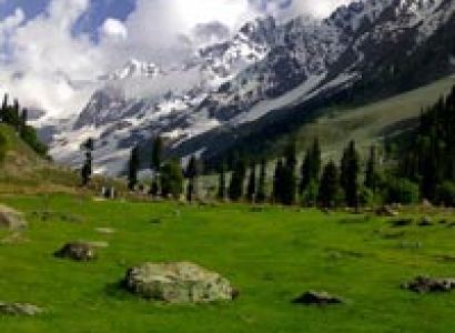 Idyllic Kashmir & Vaishno Devi Tour