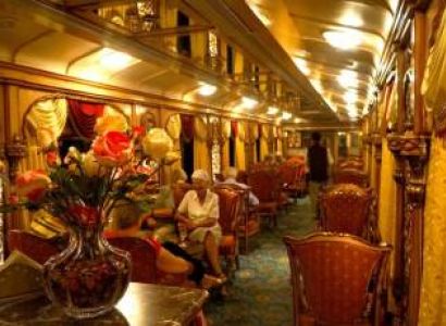 Golden Chariot - Luxury Train of India Tour