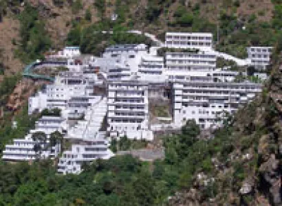 Vaishnodevi Darshan With Patnitop Tour