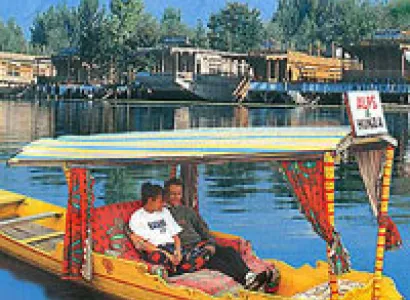 Kashmir - 08 Nts./09 Days