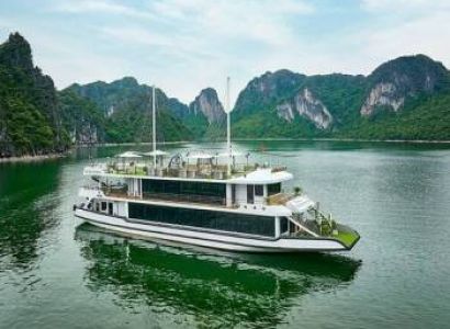 Vietnam Tour Package - Hanoi & Ha Long Bay