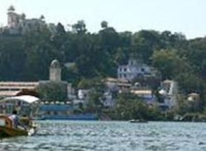 Short Escape to Mount Abu Tour