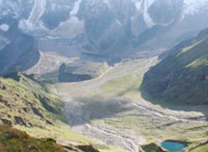 Trekking To Beas Kund Package