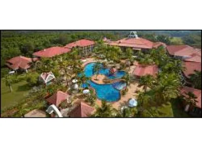 Ramada Caravela: Winter 2015 Package