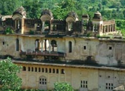 Gwalior - Shivpuri - Jhansi - Orchha - Khajuraho Tour